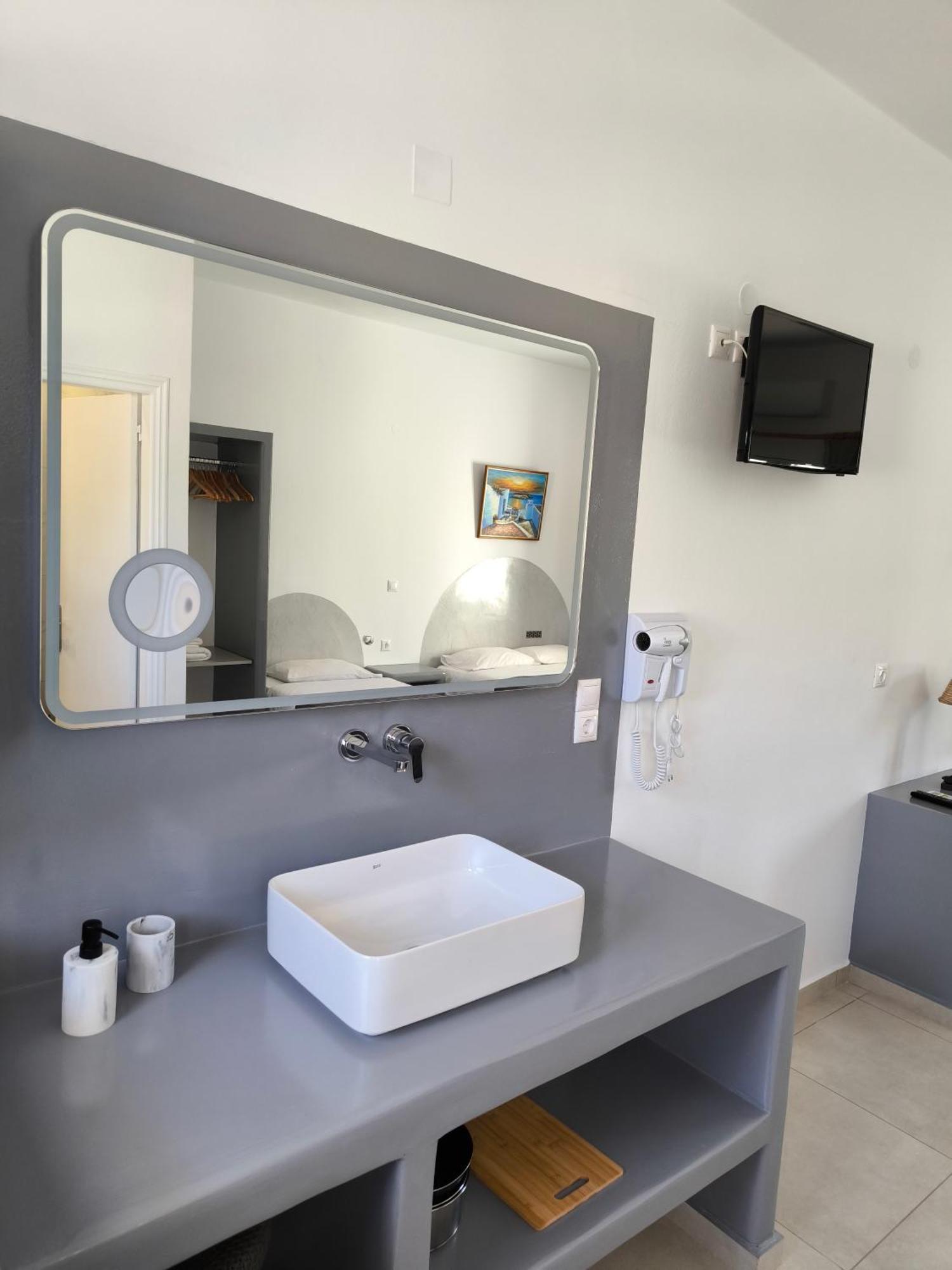 Mary Rooms Perissa  Exterior foto