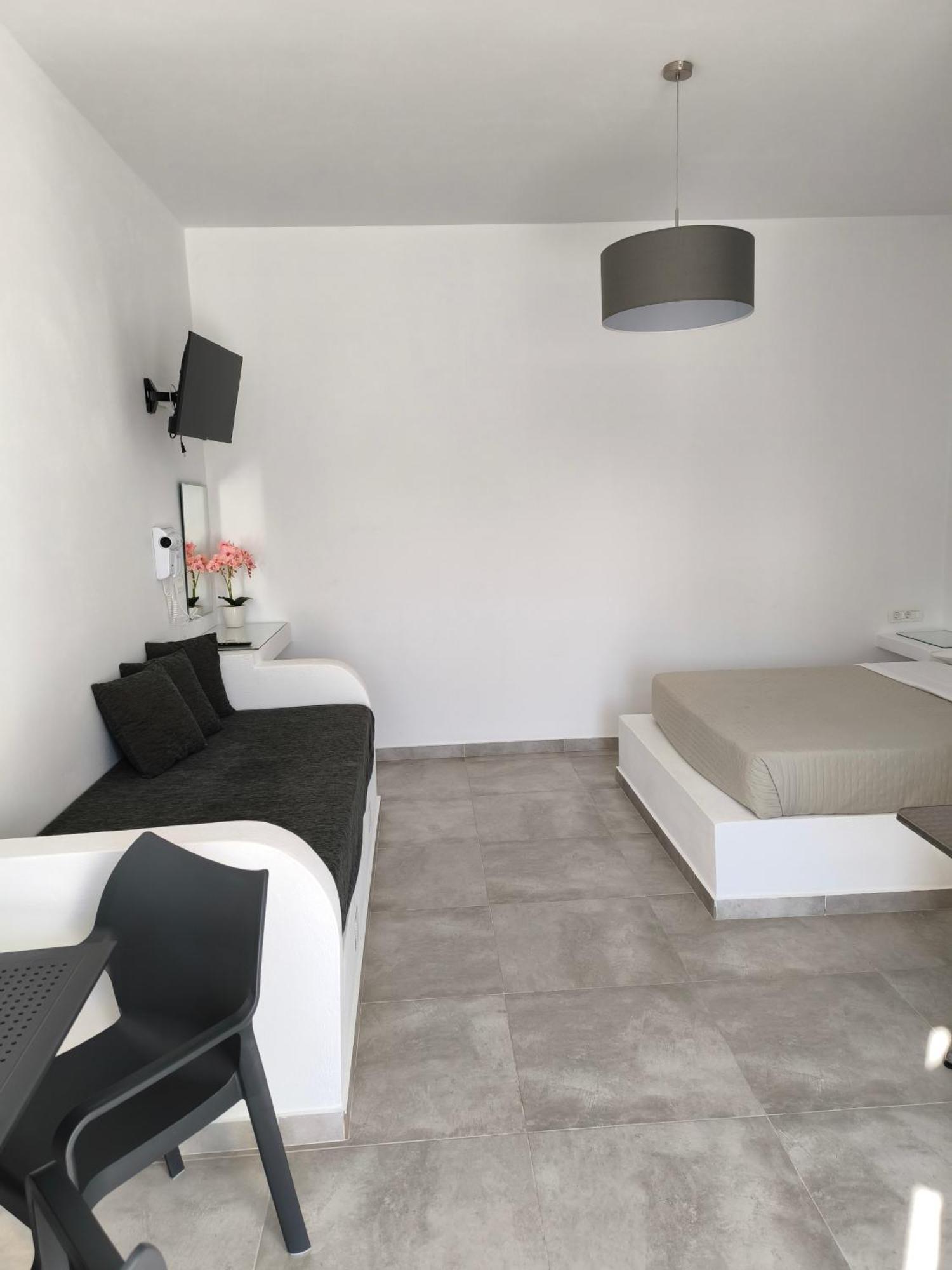 Mary Rooms Perissa  Exterior foto